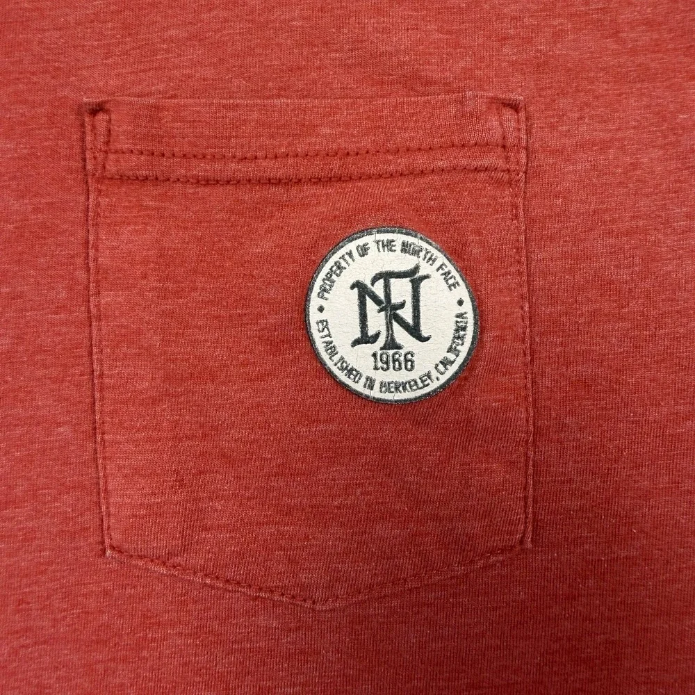 The North Face Men's Red Graphic Crew Neck Solid Tee Short Sleeve Size XXL